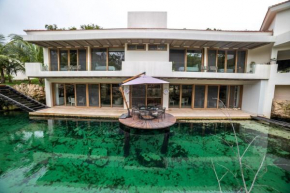 House with cenote and caves in Puerto Aventuras